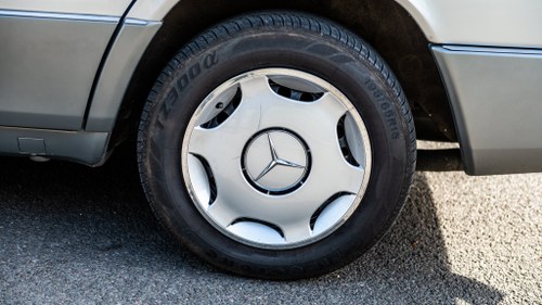 NO RESERVE - 1994 Mercedes-Benz E300 D W124 à vendre (picture 12 of 166)