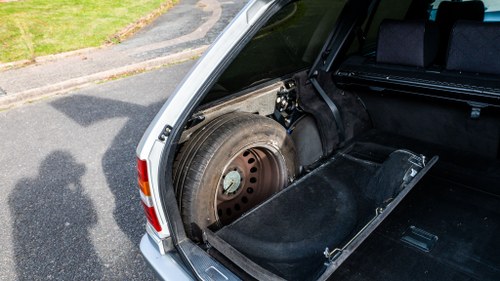 NO RESERVE - 1994 Mercedes-Benz E300 D W124 à vendre (picture 65 of 166)