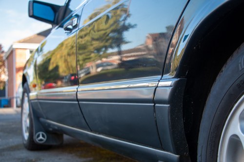 NO RESERVE - 1989 Mercedes-Benz 300SE Auto (W126) En venta (imagen 82 de 133)