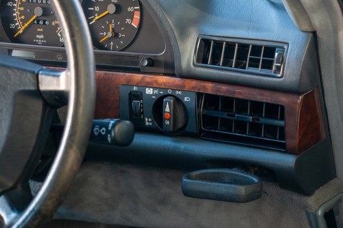 NO RESERVE - 1989 Mercedes-Benz 300SE Auto (W126) En venta (imagen 24 de 133)