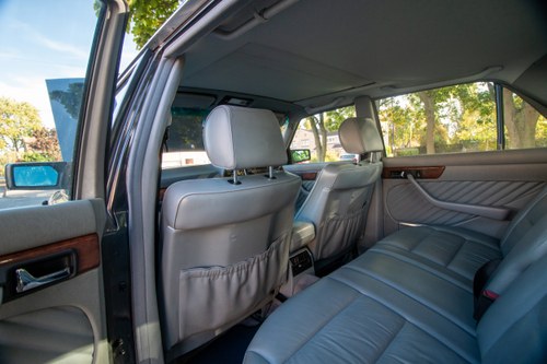 NO RESERVE - 1989 Mercedes-Benz 300SE Auto (W126) En venta (imagen 32 de 133)