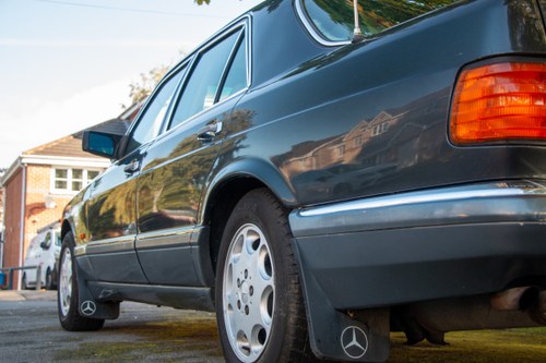 NO RESERVE - 1989 Mercedes-Benz 300SE Auto (W126) En venta (imagen 83 de 133)