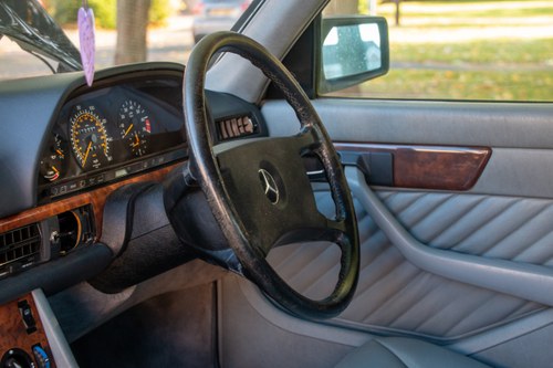 NO RESERVE - 1989 Mercedes-Benz 300SE Auto (W126) En venta (imagen 21 de 133)