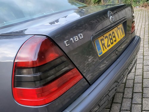 NO RESERVE - 1997 Mercedes Benz C 180 Classic (W202) à vendre (picture 65 of 90)