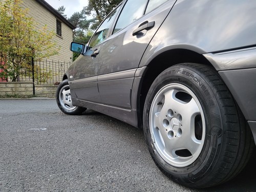 NO RESERVE - 1997 Mercedes Benz C 180 Classic (W202) à vendre (picture 67 of 90)