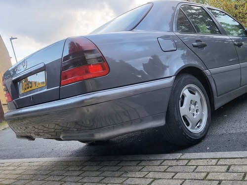 NO RESERVE - 1997 Mercedes Benz C 180 Classic (W202) à vendre (picture 60 of 90)