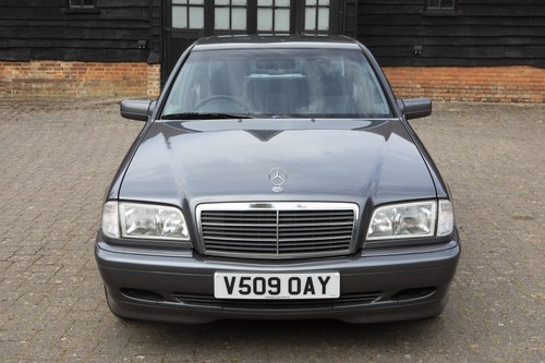 NO RESERVE - Mercedes-Benz C200 Auto For Sale (picture 7 of 142)