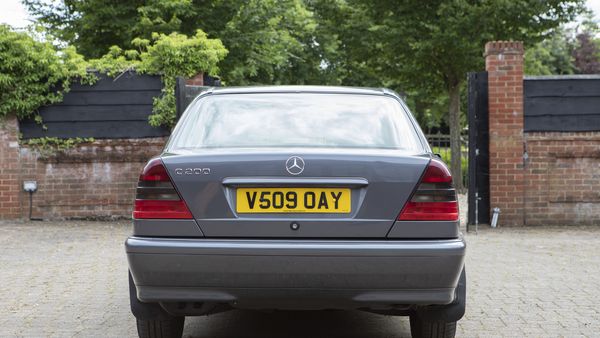 NO RESERVE - Mercedes-Benz C200 Auto For Sale (picture :index of 13)