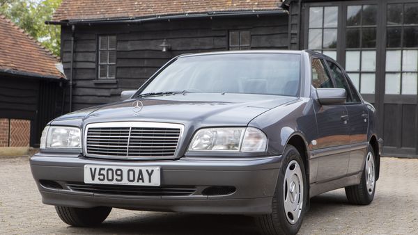 NO RESERVE - Mercedes-Benz C200 Auto For Sale (picture :index of 3)