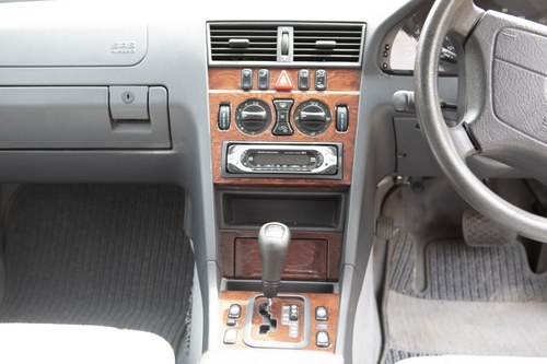 NO RESERVE - Mercedes-Benz C200 Auto For Sale (picture 33 of 142)