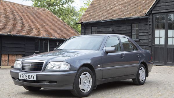 NO RESERVE - Mercedes-Benz C200 Auto For Sale (picture :index of 6)
