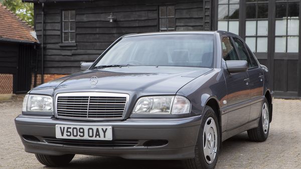 NO RESERVE - Mercedes-Benz C200 Auto For Sale (picture :index of 1)