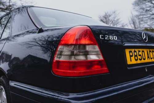 NO RESERVE - 1996 Mercedes-Benz C280 (W202) à vendre (picture 135 of 169)