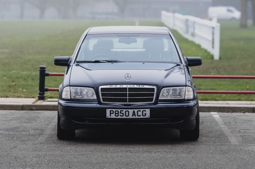 NO RESERVE - 1996 Mercedes-Benz C280 (W202) à vendre (picture 11 of 169)