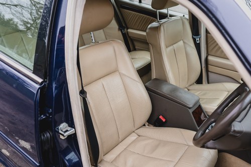 NO RESERVE - 1996 Mercedes-Benz C280 (W202) à vendre (picture 56 of 169)