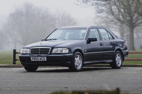 NO RESERVE - 1996 Mercedes-Benz C280 (W202) à vendre (picture 1 of 169)