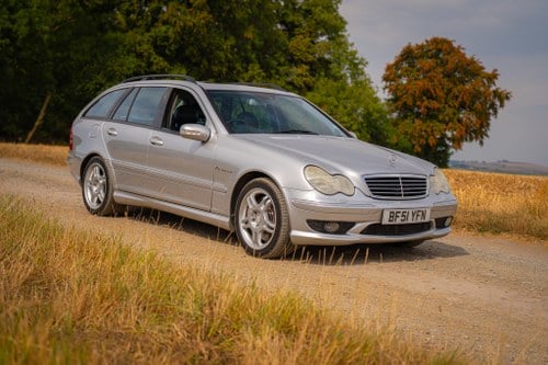 2001 Mercedes-Benz C32 AMG à vendre (picture 1 of 137)