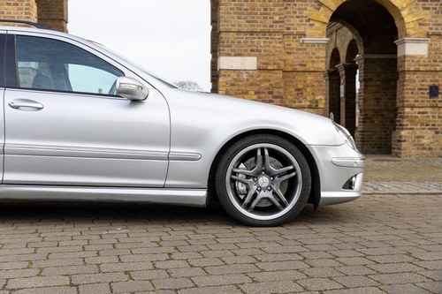 2005 Mercedes-Benz C55 AMG Estate In vendita (immagine 159 di 212)