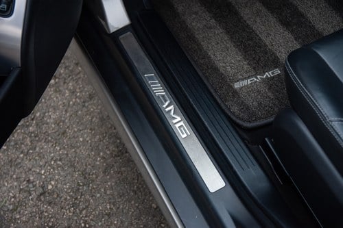 RESERVE LOWERED-2004 Mercedes-Benz C55 AMG In vendita (immagine 44 di 122)