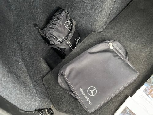 RESERVE LOWERED-2004 Mercedes-Benz C55 AMG In vendita (immagine 121 di 122)