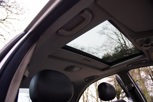 RESERVE LOWERED-2004 Mercedes-Benz C55 AMG In vendita (immagine 49 di 122)