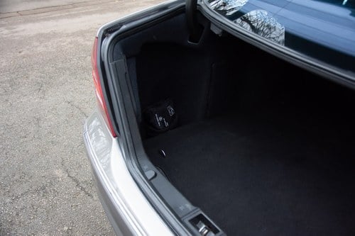 RESERVE LOWERED-2004 Mercedes-Benz C55 AMG In vendita (immagine 61 di 122)