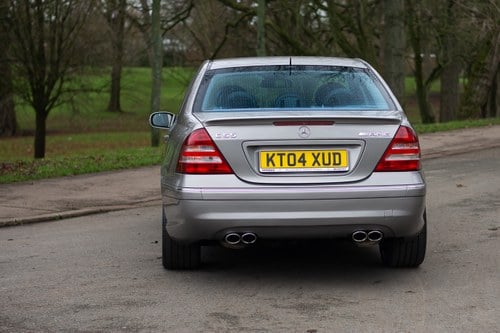 RESERVE LOWERED-2004 Mercedes-Benz C55 AMG In vendita (immagine 3 di 122)