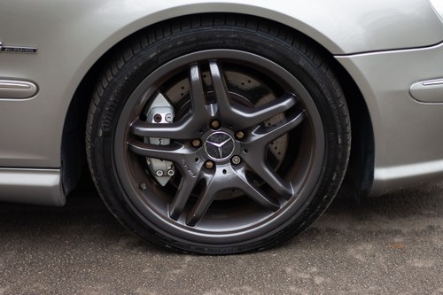 RESERVE LOWERED-2004 Mercedes-Benz C55 AMG In vendita (immagine 21 di 122)