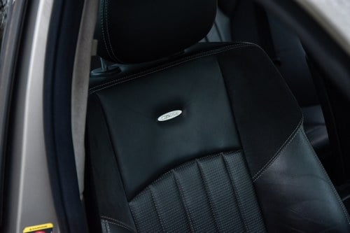 RESERVE LOWERED-2004 Mercedes-Benz C55 AMG In vendita (immagine 38 di 122)