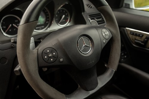 2009 Mercedes-Benz C63 AMG Estate (W204) à vendre (picture 33 of 94)