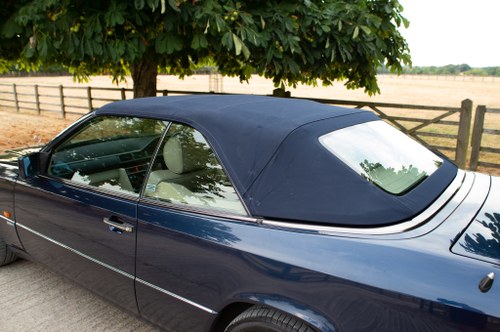 1995 Mercedes-Benz Cabriolet E220 For Sale (picture 38 of 51)