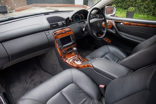 2004 Mercedes-Benz CL500 Te koop (foto 47 van 167)