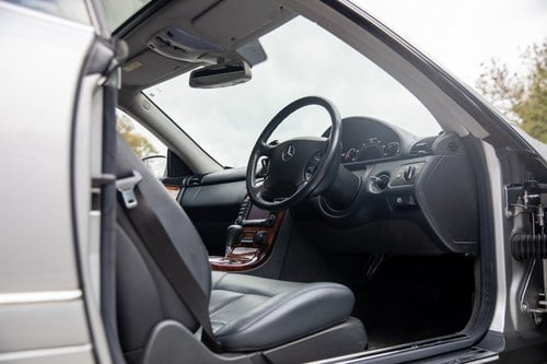 2004 Mercedes-Benz CL500 Te koop (foto 16 van 167)