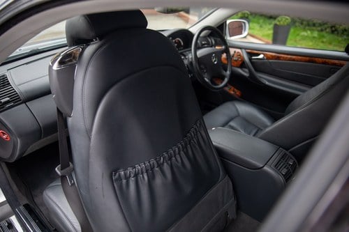 2004 Mercedes-Benz CL500 Te koop (foto 60 van 167)