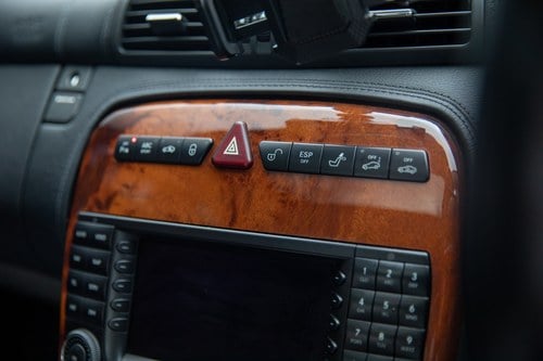 2004 Mercedes-Benz CL500 Te koop (foto 29 van 167)