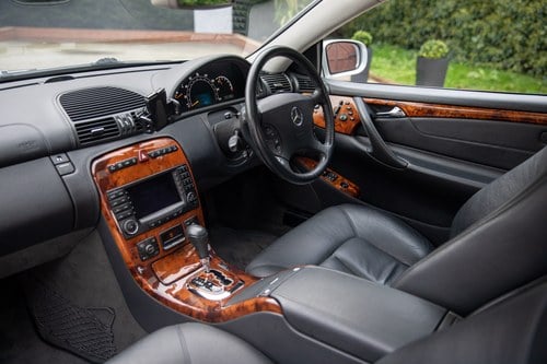 2004 Mercedes-Benz CL500 Te koop (foto 48 van 167)