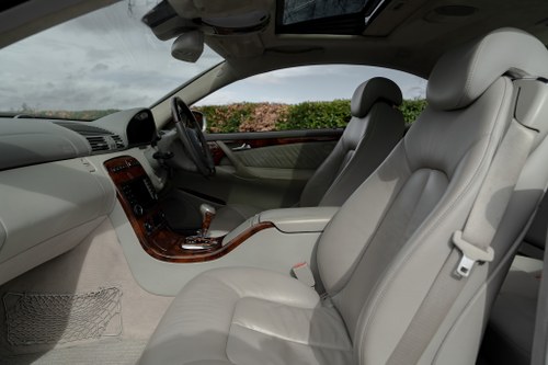 2004 Mercedes-Benz CL600 V12 Bi-Turbo Coupé (C215) En venta (imagen 28 de 86)