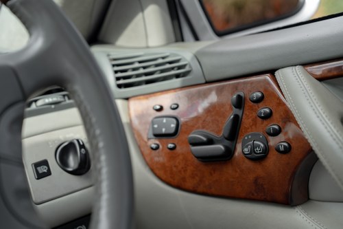 2004 Mercedes-Benz CL600 V12 Bi-Turbo Coupé (C215) En venta (imagen 37 de 86)