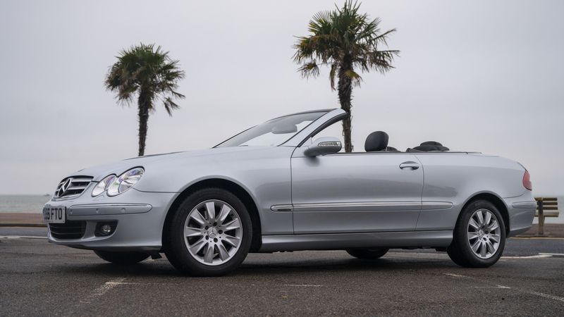 2005 Mercedes-Benz CLK 280 Elegance For Sale (picture 1 of 202)