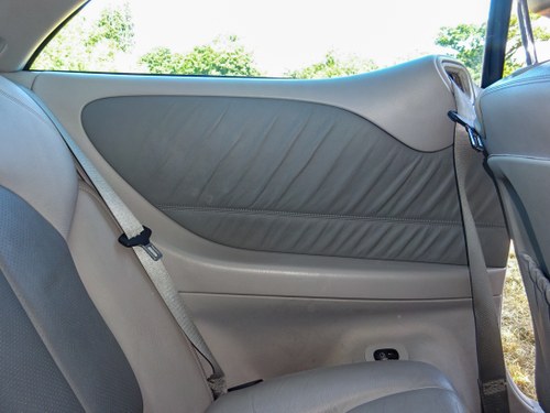 2002 (C209) Mercedes CLK320 Avantgarde à vendre (picture 48 of 127)