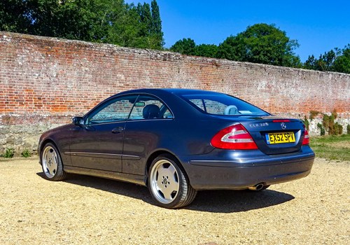 2002 (C209) Mercedes CLK320 Avantgarde à vendre (picture 7 of 127)