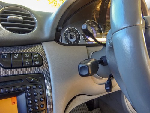 2002 (C209) Mercedes CLK320 Avantgarde à vendre (picture 65 of 127)