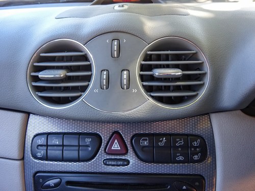 2002 (C209) Mercedes CLK320 Avantgarde à vendre (picture 53 of 127)