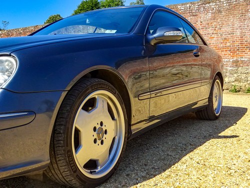2002 (C209) Mercedes CLK320 Avantgarde à vendre (picture 9 of 127)