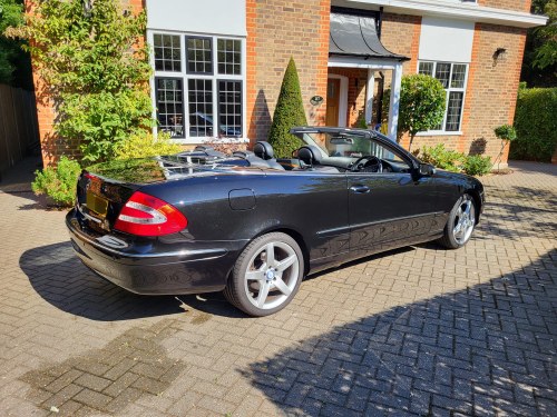 2005 Mercedes-Benz CLK320 Elegance Cabriolet For Sale (picture 19 of 66)
