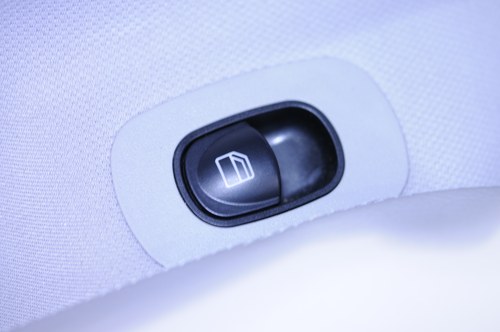 2003 Mercedes-Benz CLK 350 In vendita (immagine 37 di 112)