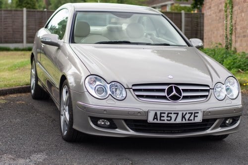 2007 Mercedes CLK 500 Elegance zum Verkauf (Bild 3 von 208)