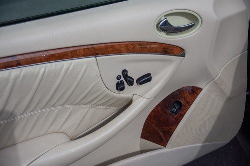 2007 Mercedes CLK 500 Elegance zum Verkauf (Bild 60 von 208)