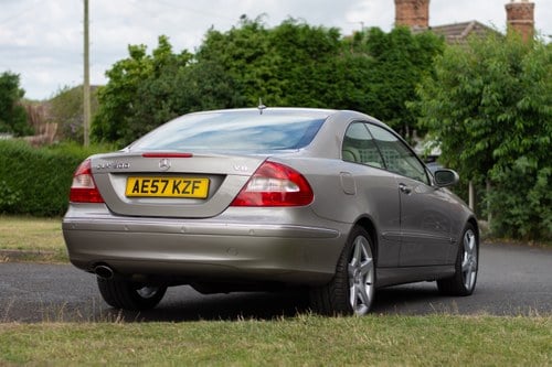 2007 Mercedes CLK 500 Elegance zum Verkauf (Bild 10 von 208)