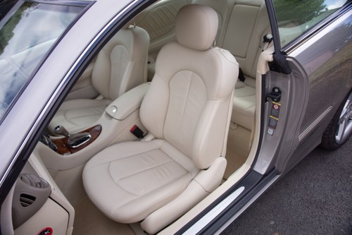 2007 Mercedes CLK 500 Elegance zum Verkauf (Bild 42 von 208)